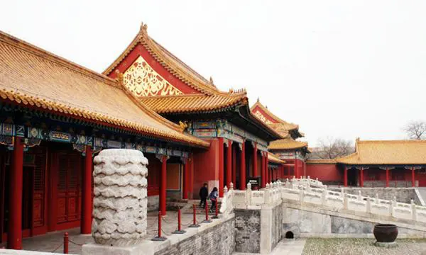 Red walls, golden roofs