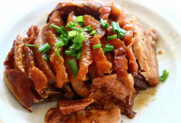 Steamed pork belly, sliced and layered