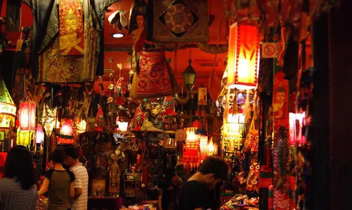 Hefang Street and Hu Qing Yu Tang