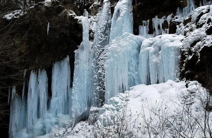 Blue ice in winter