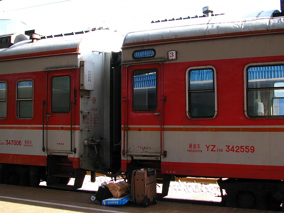 K / T · conventional 25B hard-seat stock, 120–140 km/h