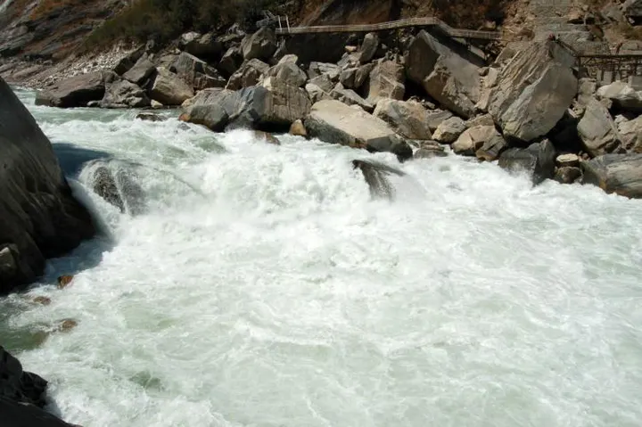 The Jinsha River raging through the Upper Gorge