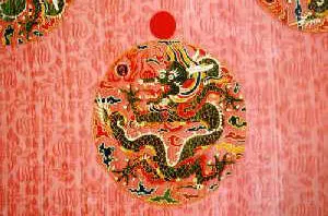 Nanjing brocade, where the dragon roundel shows the skill
