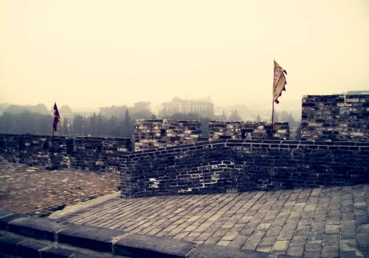 Walking a stretch of Ming wall at Zhonghua Gate