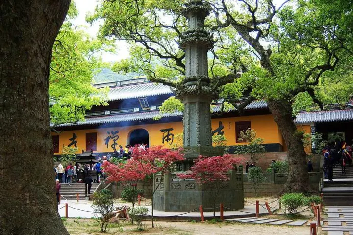 Fayu Temple's Nine Dragons Hall