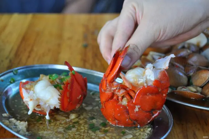 The First Market and Chunyuan: buy it, then have it cooked