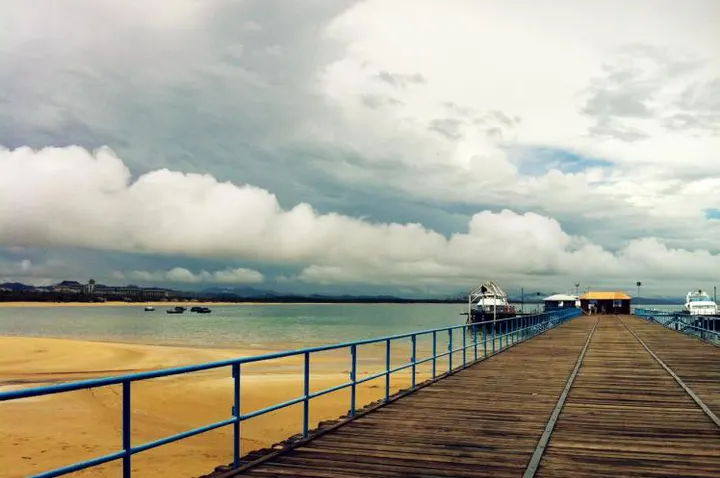 The pier at Wuzhizhou Island