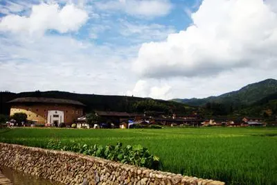 Tulou clusters among the fields of Nanjing county
