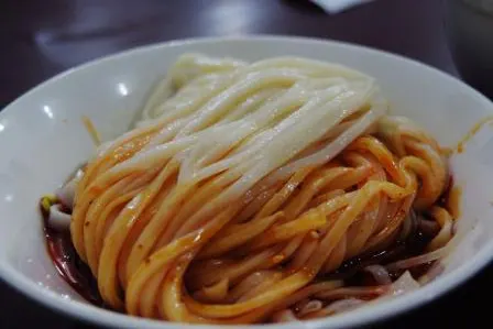 A bowl of liangpi cold-skin noodles