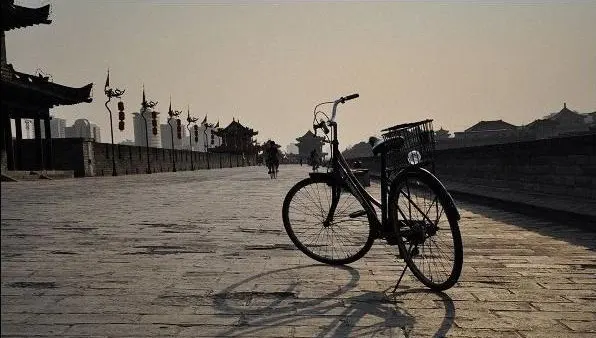 Cycling the City Wall