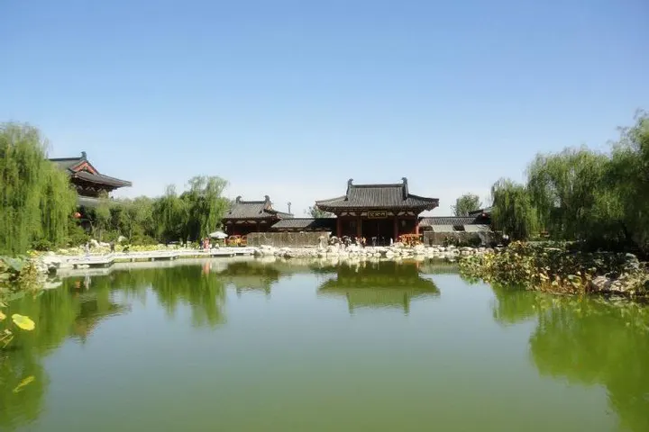 Nine-Dragon Lake at Huaqing Palace, at the foot of Mount Li