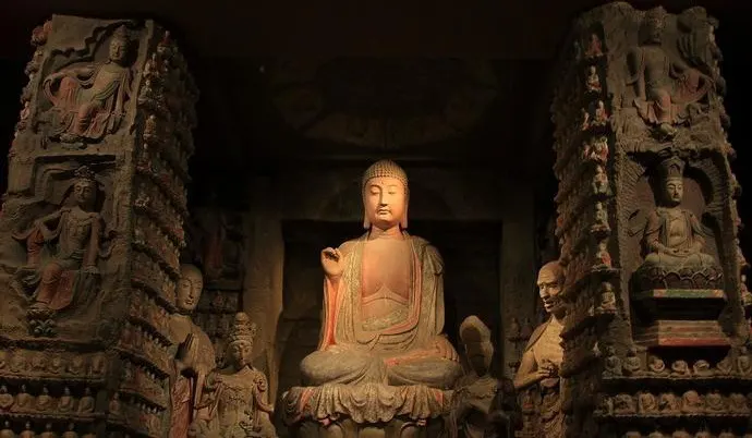 Thirteen dynasties in one museum