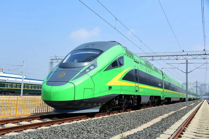 CR200J-B (复兴号) trainset