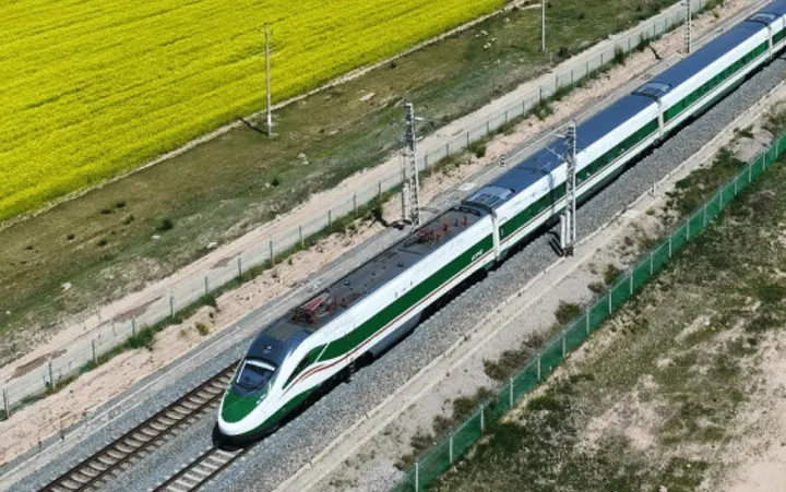 CR200J-D (复兴号) trainset