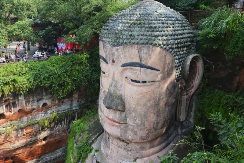 Chengdu leshan huanglongxi