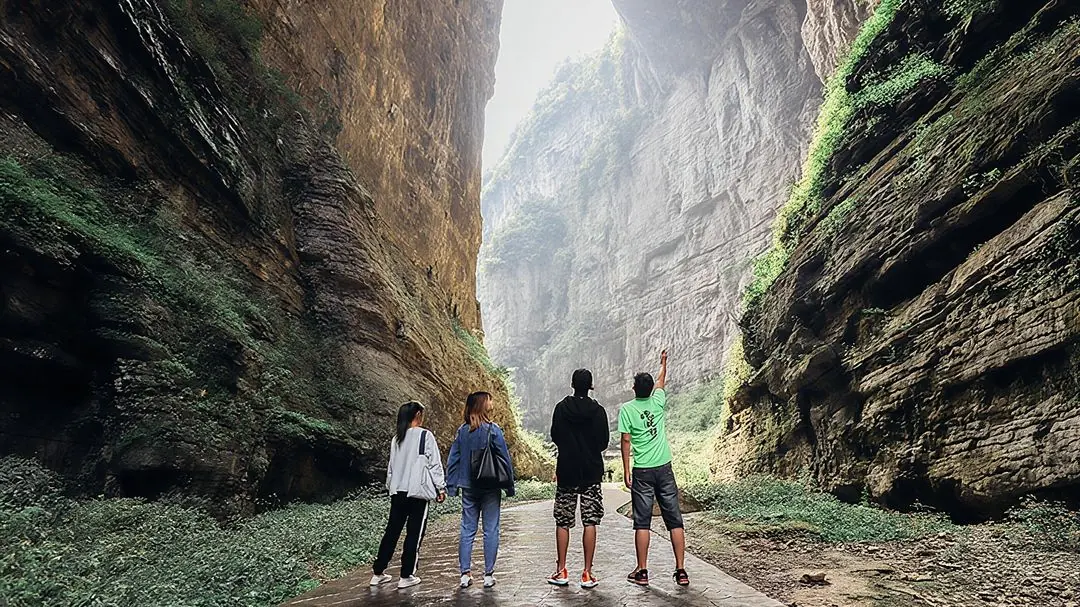 Wulong — Inside the Tiankeng, looking up