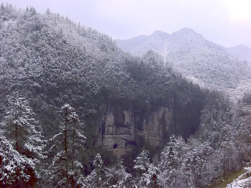 The sinkhole in mist