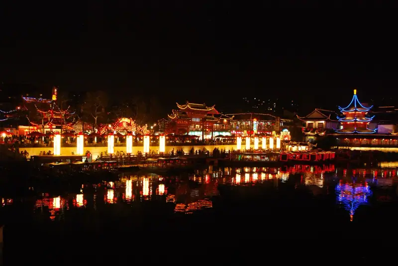 Qinhuai River from the Fuzi Miao bridge