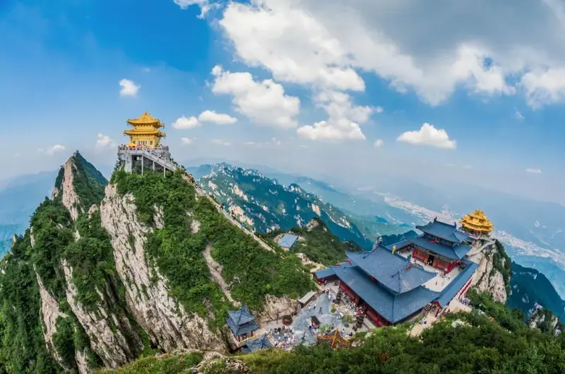 Luoyang laojun mountain