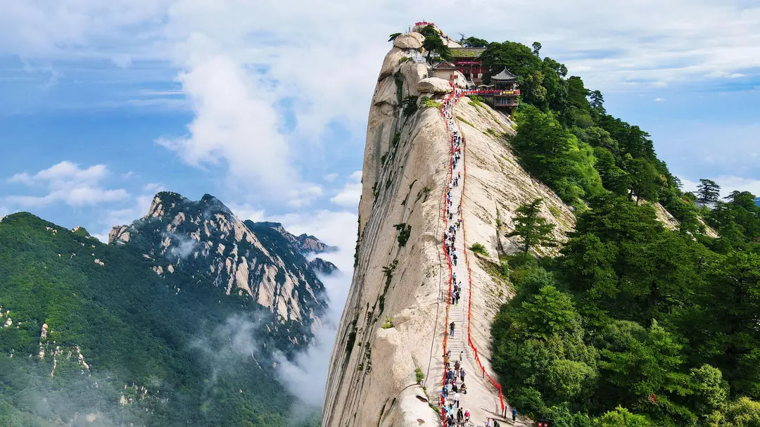 The spine of the mountain